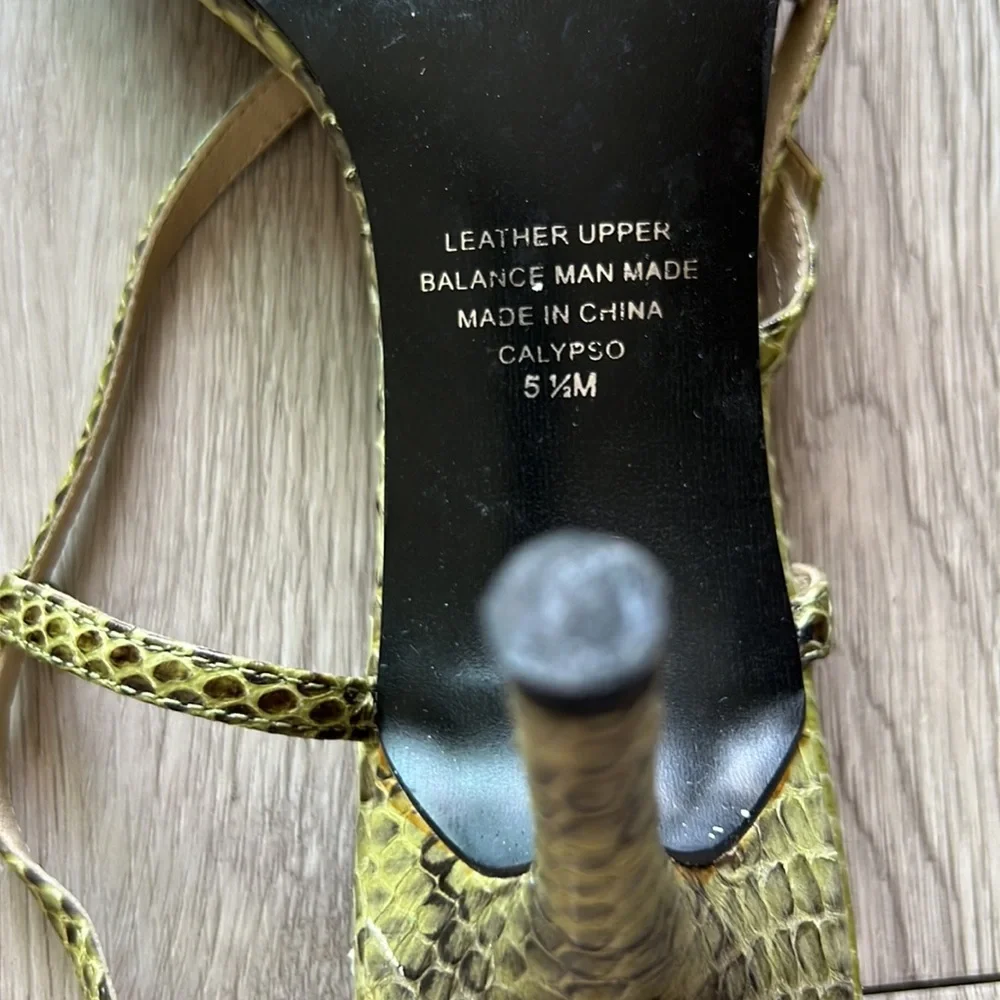 Snakeskin Leather Straps high heels vintage​